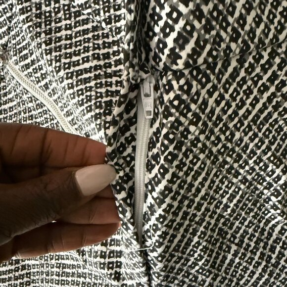 Insight New York PANTS, Tetris Dot Black & White Patterned Size 8 - Picture 15 of 16